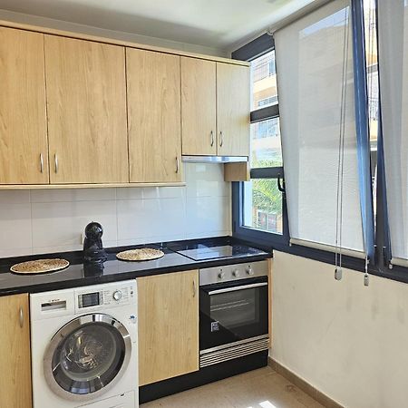 Luxury Holidays Suites, Playa De Los Cristianos ลอส กริสเตียนอส ภายนอก รูปภาพ