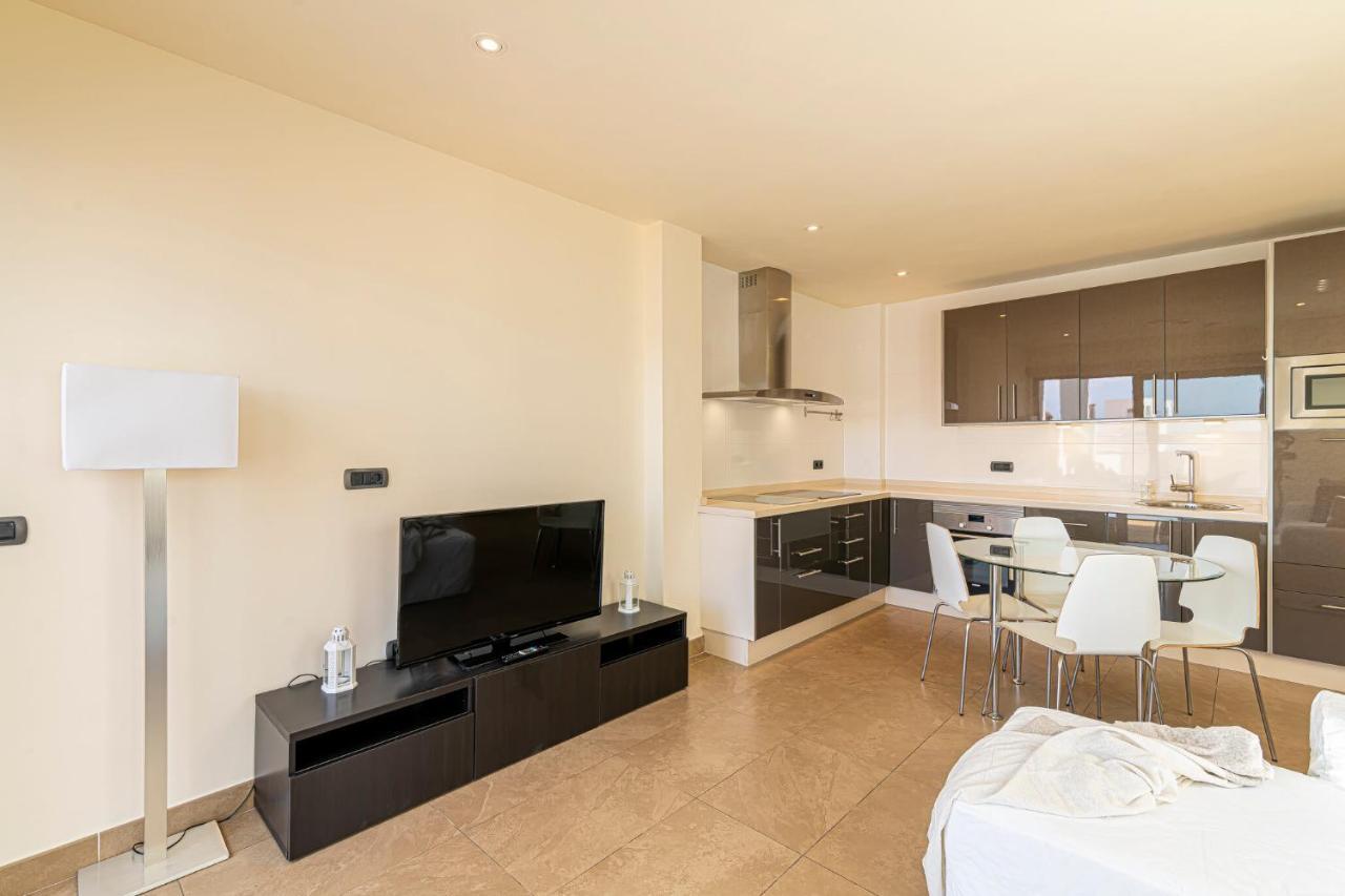 Luxury Holidays Suites, Playa De Los Cristianos ลอส กริสเตียนอส ภายนอก รูปภาพ