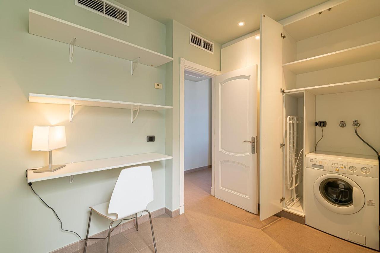 Luxury Holidays Suites, Playa De Los Cristianos ลอส กริสเตียนอส ภายนอก รูปภาพ