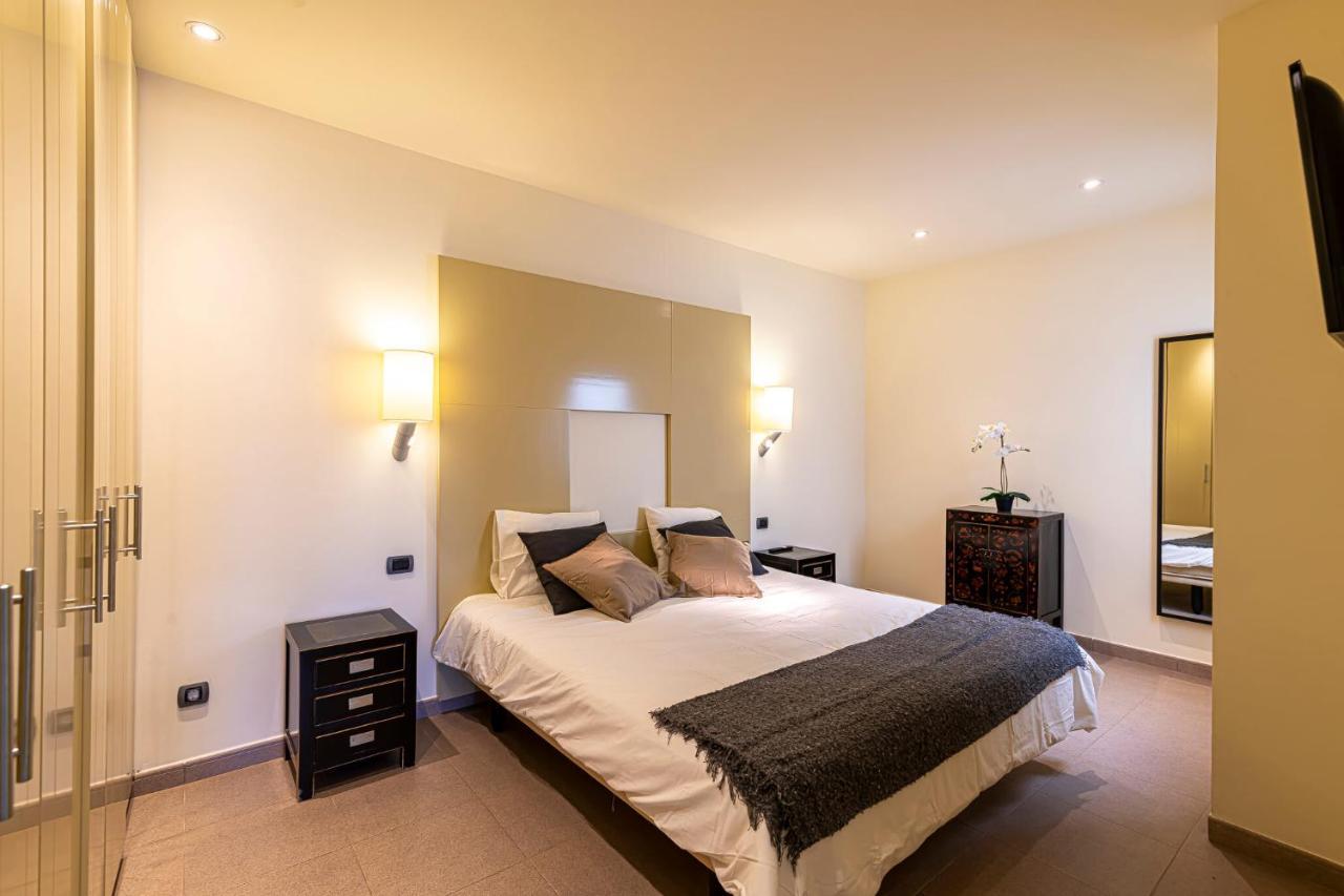 Luxury Holidays Suites, Playa De Los Cristianos ลอส กริสเตียนอส ภายนอก รูปภาพ