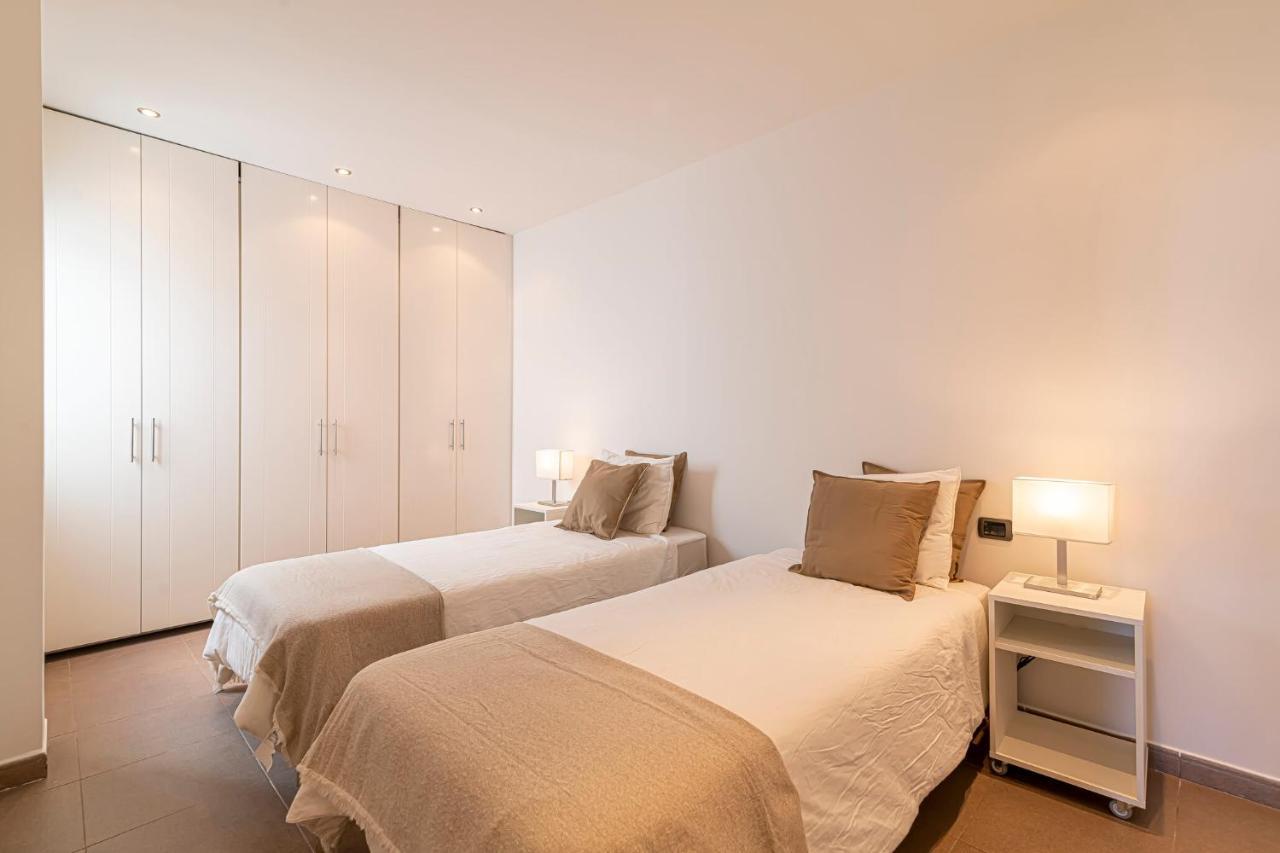 Luxury Holidays Suites, Playa De Los Cristianos ลอส กริสเตียนอส ภายนอก รูปภาพ