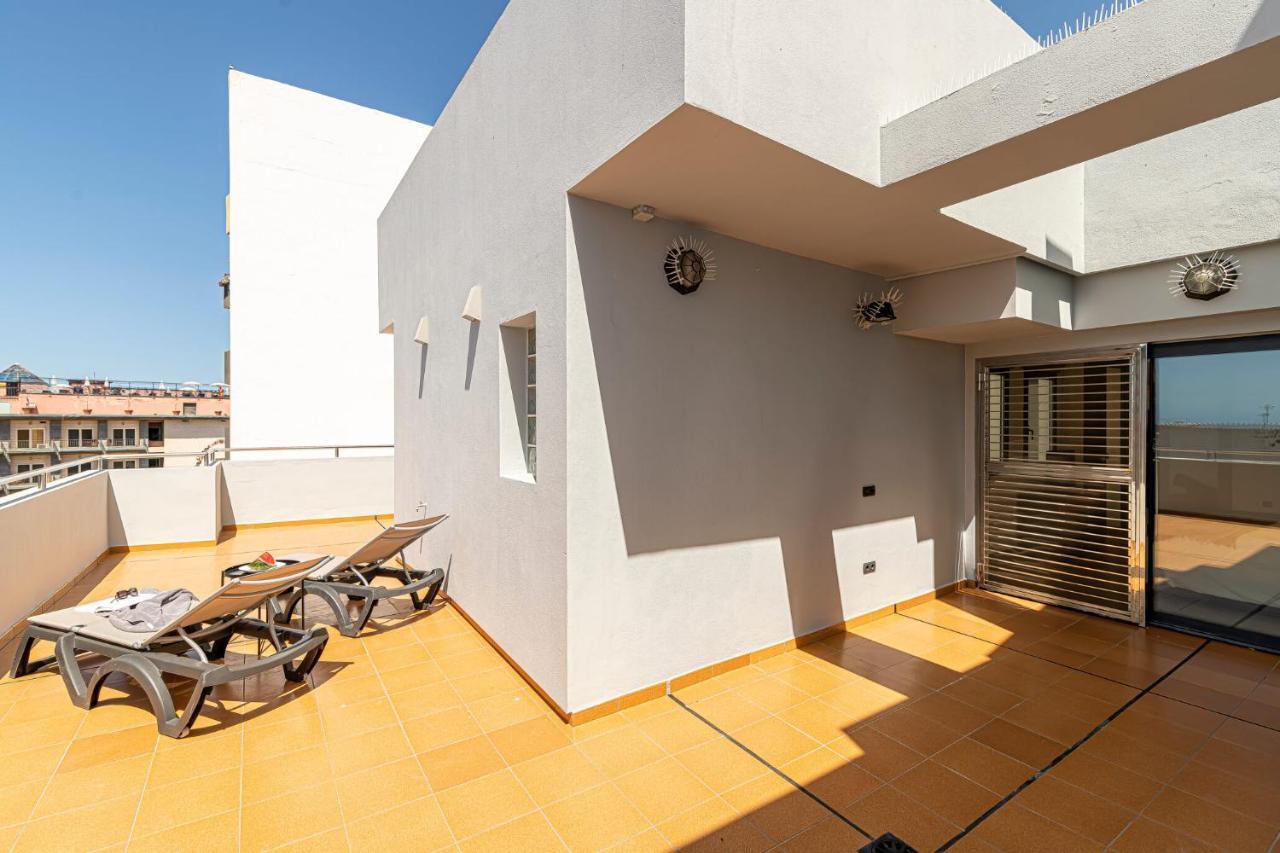 Luxury Holidays Suites, Playa De Los Cristianos ลอส กริสเตียนอส ภายนอก รูปภาพ