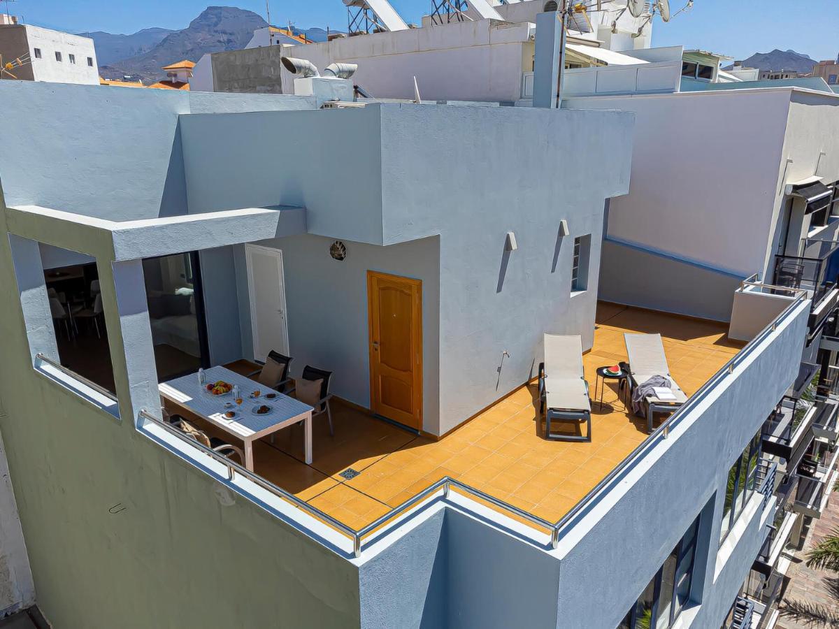 Luxury Holidays Suites, Playa De Los Cristianos ลอส กริสเตียนอส ภายนอก รูปภาพ