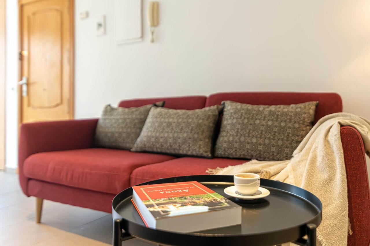 Luxury Holidays Suites, Playa De Los Cristianos ลอส กริสเตียนอส ภายนอก รูปภาพ