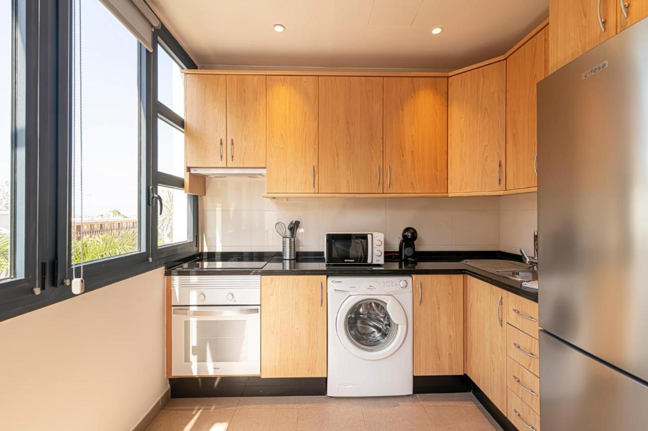 Luxury Holidays Suites, Playa De Los Cristianos ลอส กริสเตียนอส ภายนอก รูปภาพ