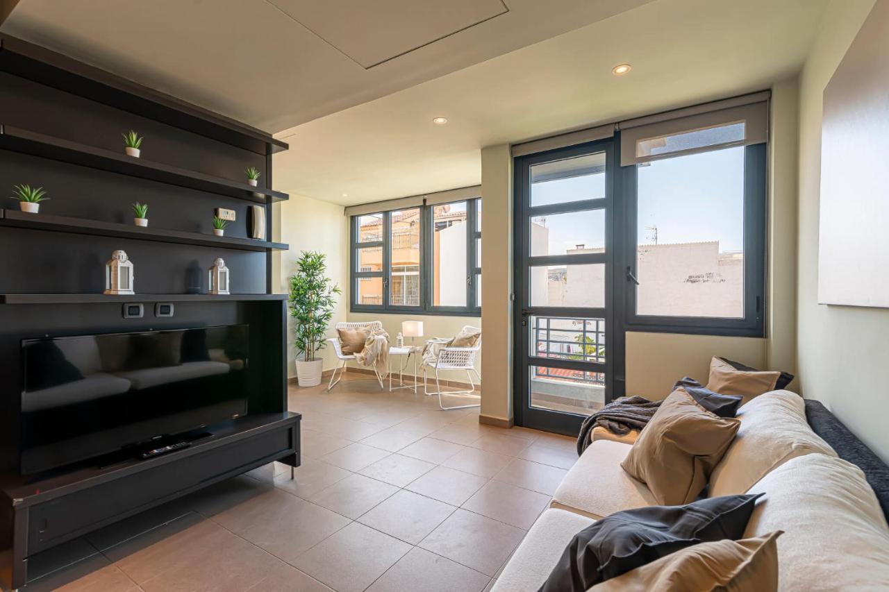 Luxury Holidays Suites, Playa De Los Cristianos ลอส กริสเตียนอส ภายนอก รูปภาพ