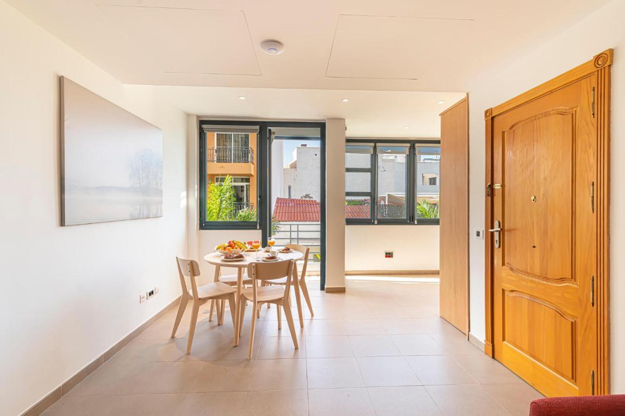 Luxury Holidays Suites, Playa De Los Cristianos ลอส กริสเตียนอส ภายนอก รูปภาพ