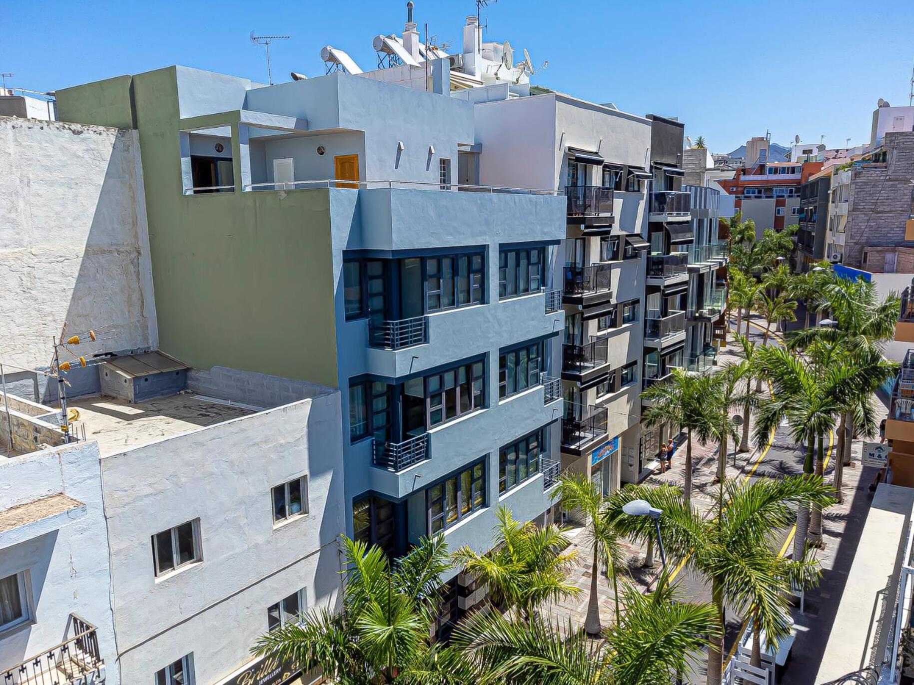 Luxury Holidays Suites, Playa De Los Cristianos ลอส กริสเตียนอส ภายนอก รูปภาพ
