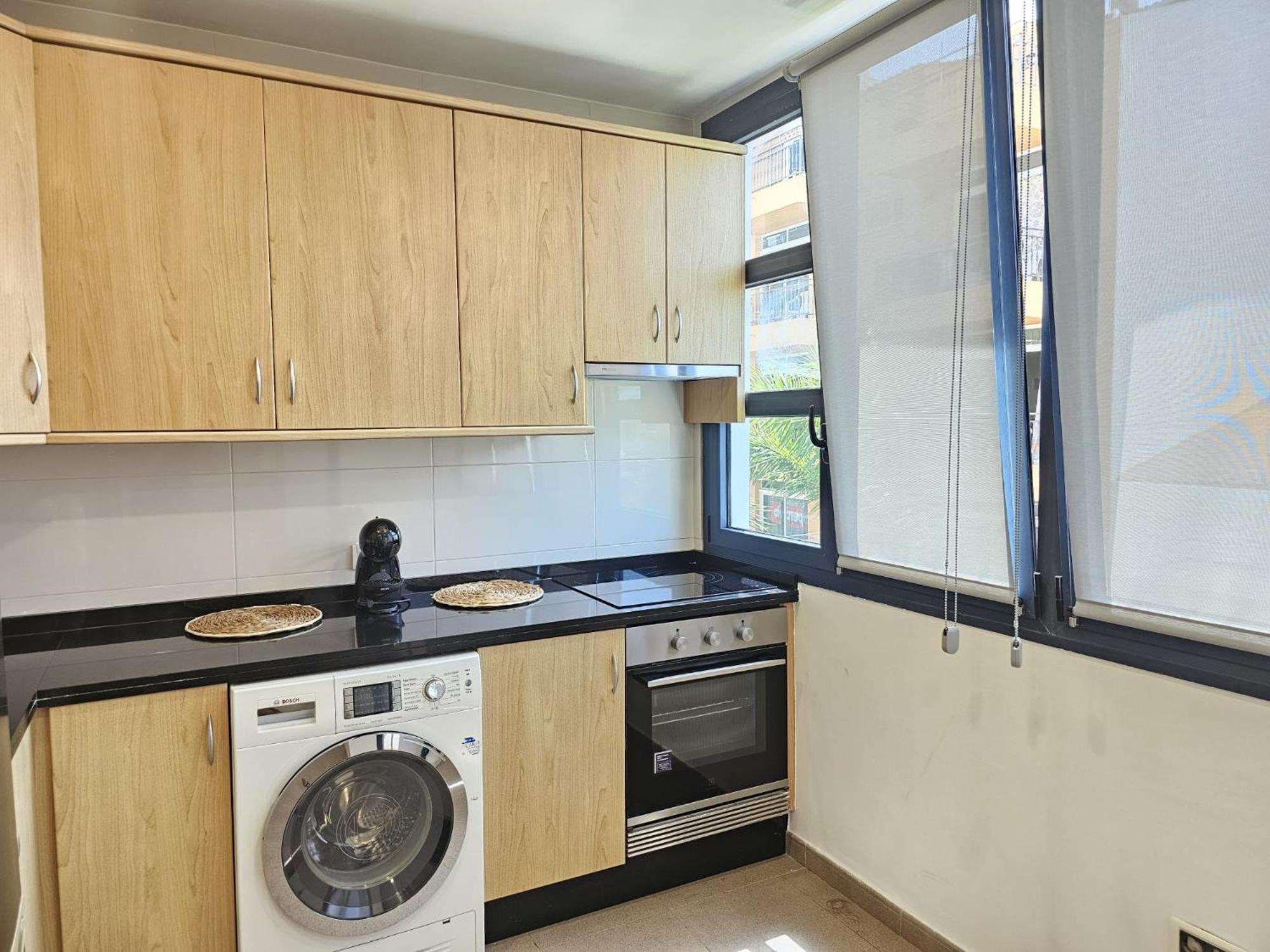 Luxury Holidays Suites, Playa De Los Cristianos ลอส กริสเตียนอส ภายนอก รูปภาพ